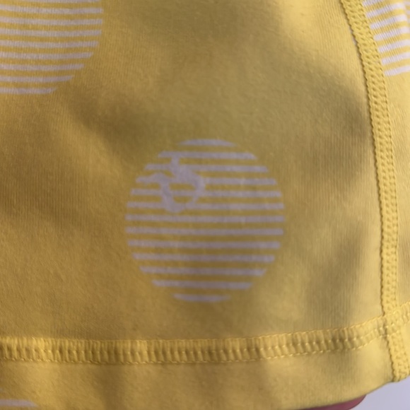 Lululemon Top size Small White & Yellow - Picture 4 of 4